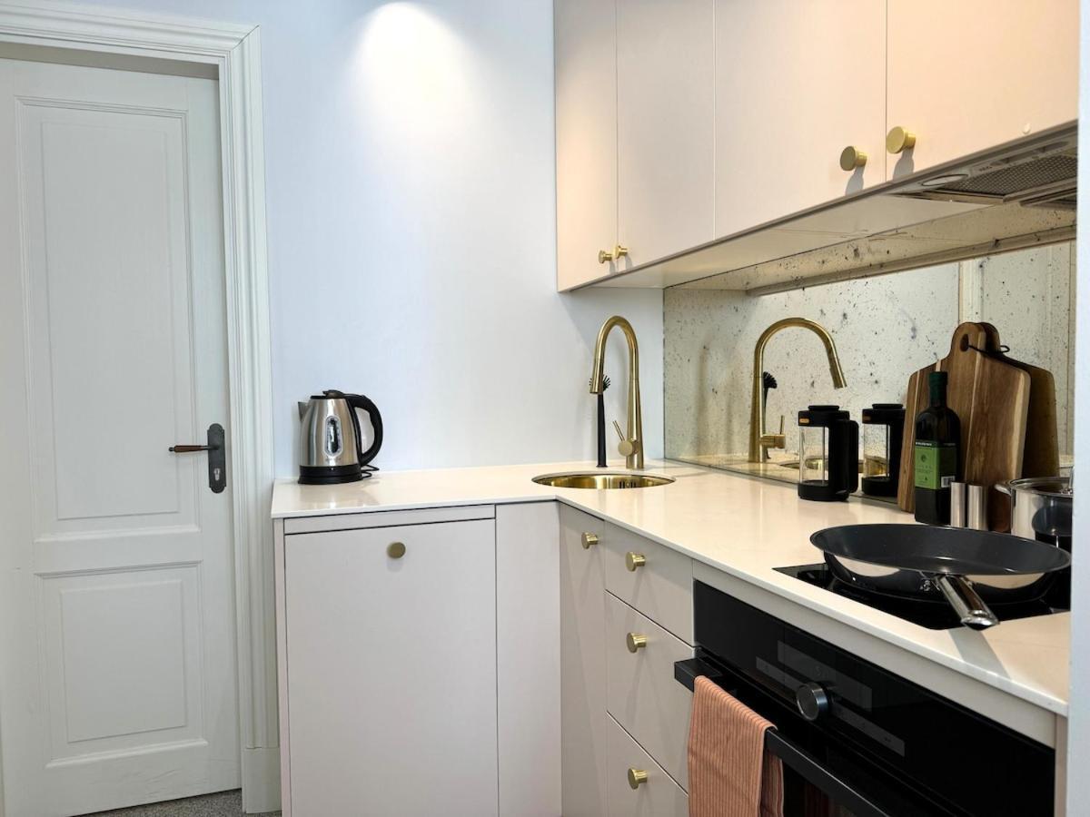 Luxury In The Heart Of Old Town Huoneisto Tallinna