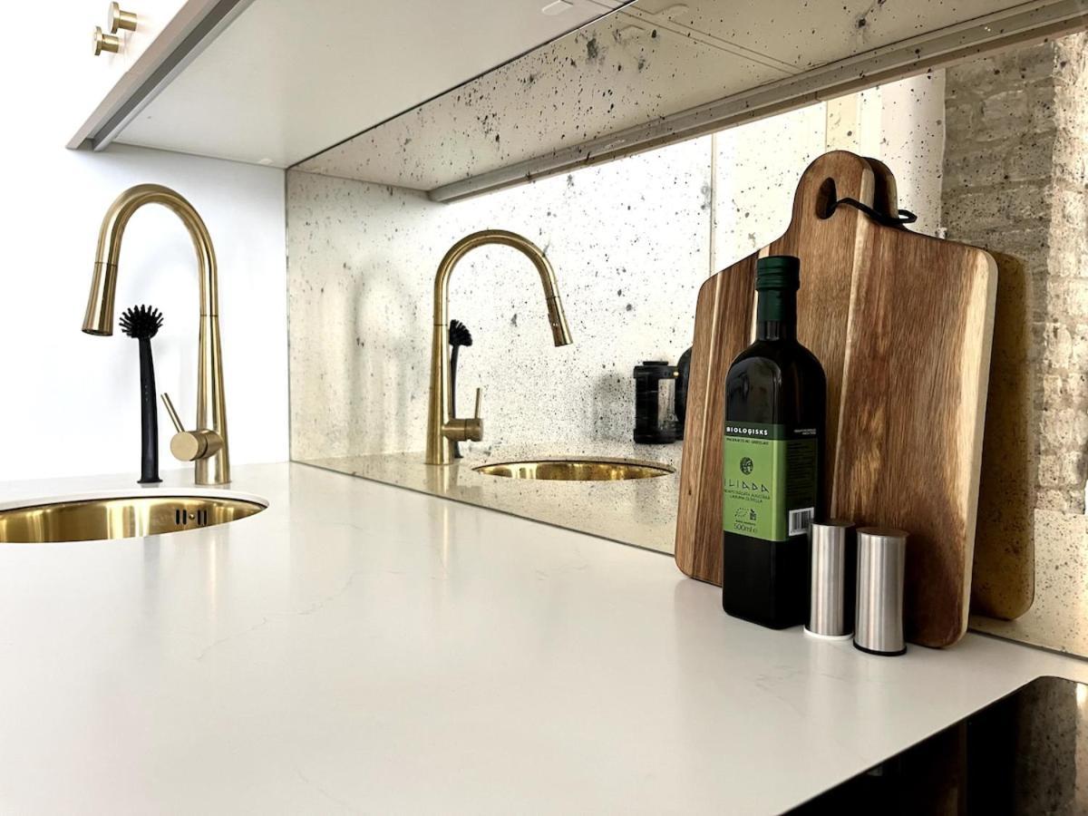 Luxury In The Heart Of Old Town Huoneisto Tallinna